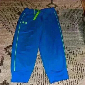 Under armour blue capris sweats youth medium